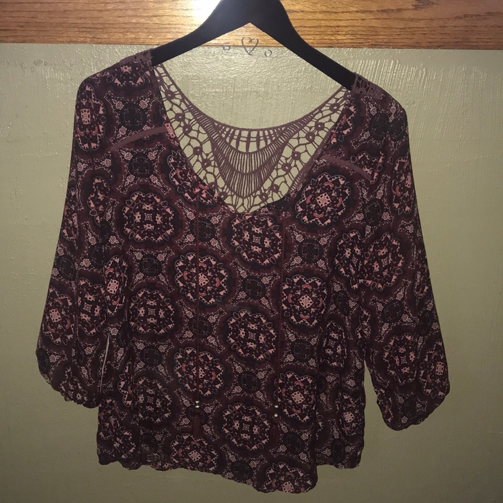 Patterned Blouse with Opened Detailed Back